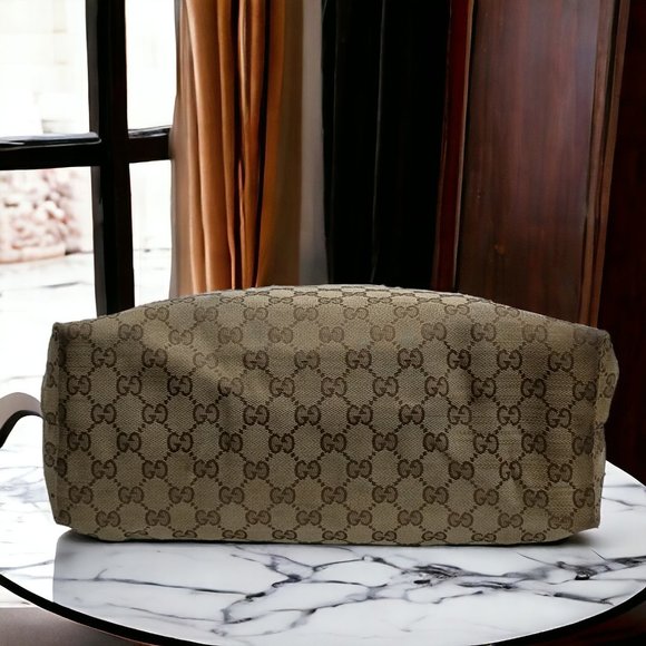 Gucci Beige Crossbody Bag with Green and Red Strap - Picture 4 of 8